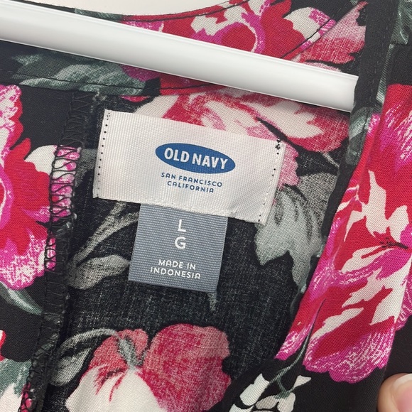 Keyhole Floral Dress - Picture 5 of 8